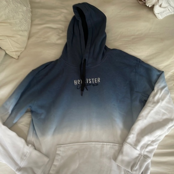 Hollister California Hoodie Blue White Soft Sweatshirt. Barely worn - Picture 1 of 3